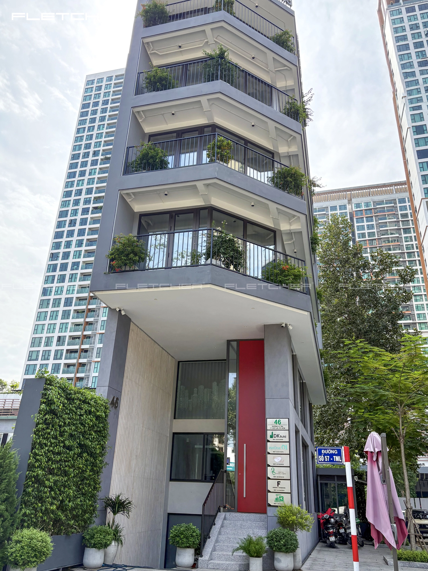 Toàn cảnh tòa nhà văn phòng BK Build